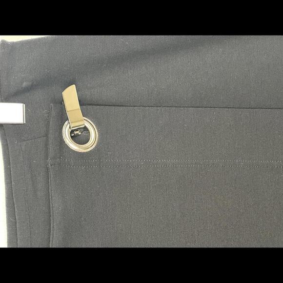 A Line Black‎ Wrap Skirt with Silver Clasp Hardware Above the Knee SIZE 10 - Picture 2 of 6